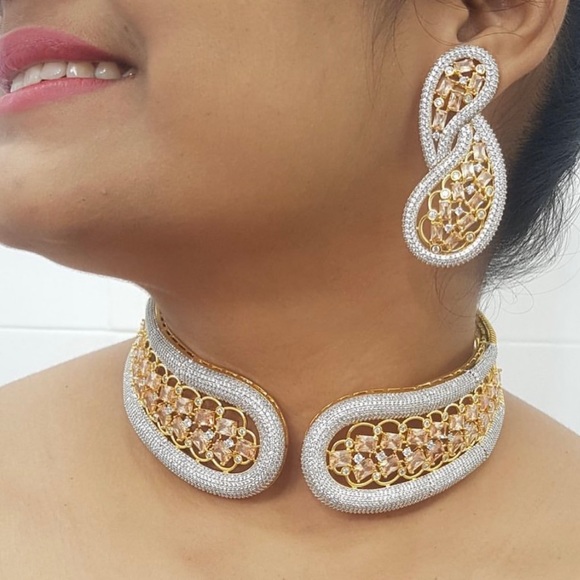 Chocker Set - Picture 4 of 9